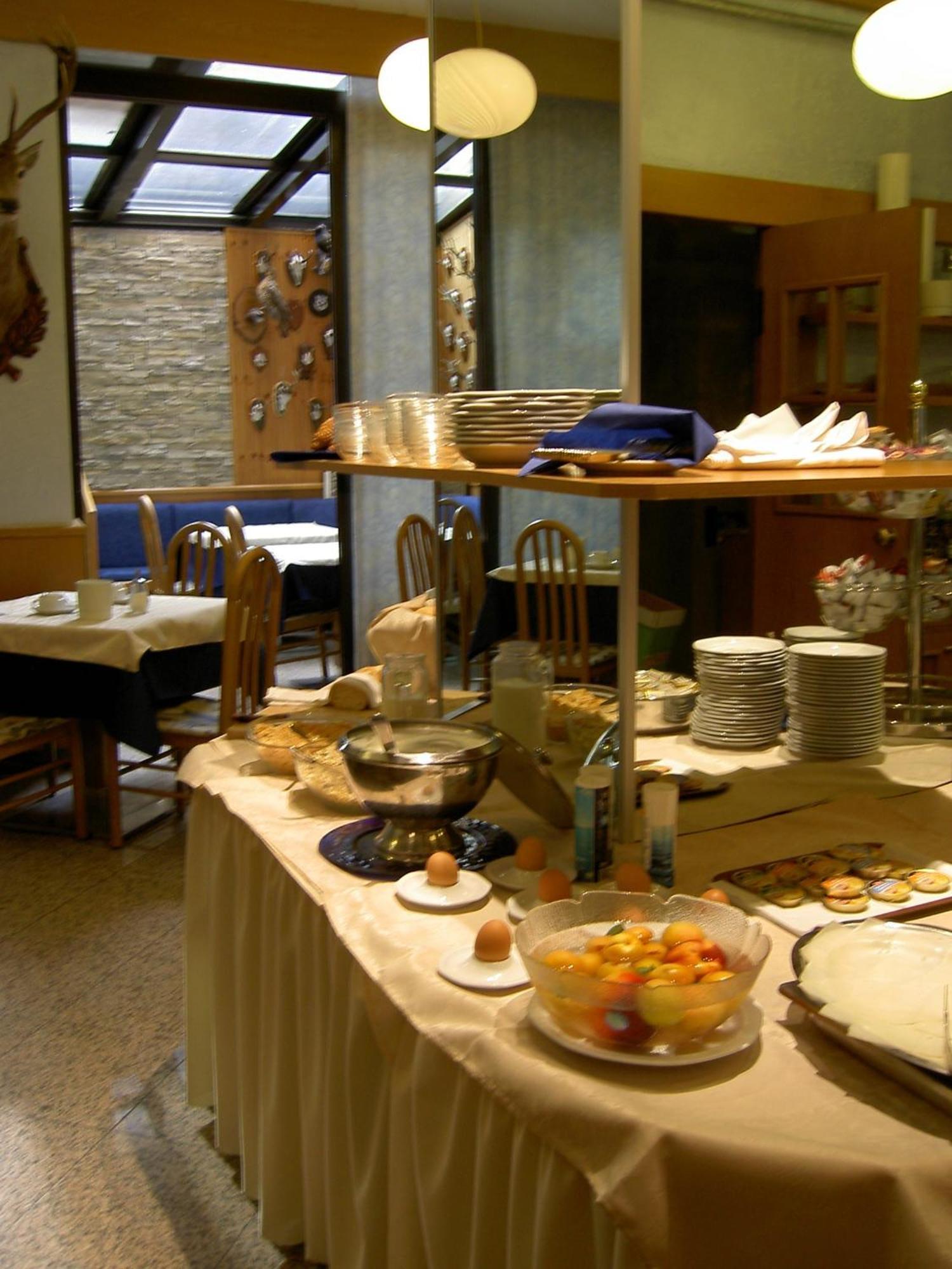 Hotel Doria Nago Buitenkant foto