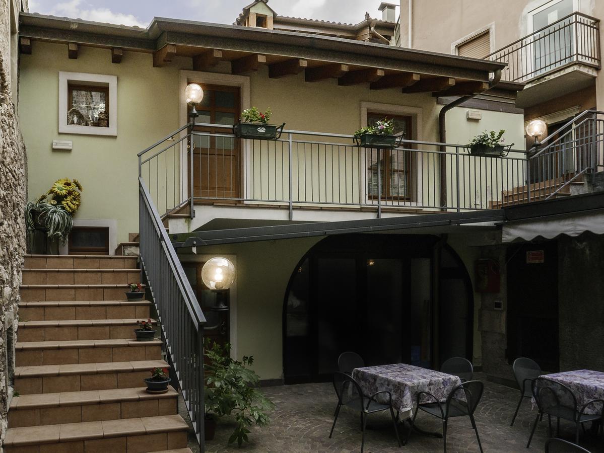 Hotel Doria Nago Buitenkant foto
